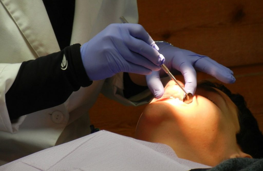 Know The Dental Implants Cost Here!